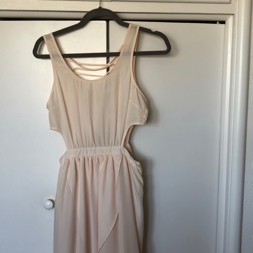 Max dress.